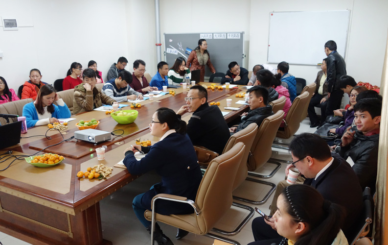 目前天度客戶沙龍已順利舉行4期，我們將一直秉承全公益、凈干貨、不推銷產(chǎn)品的理念，助力天度新老客戶開展網(wǎng)絡(luò)營(yíng)銷和移動(dòng)互聯(lián)網(wǎng)營(yíng)銷。